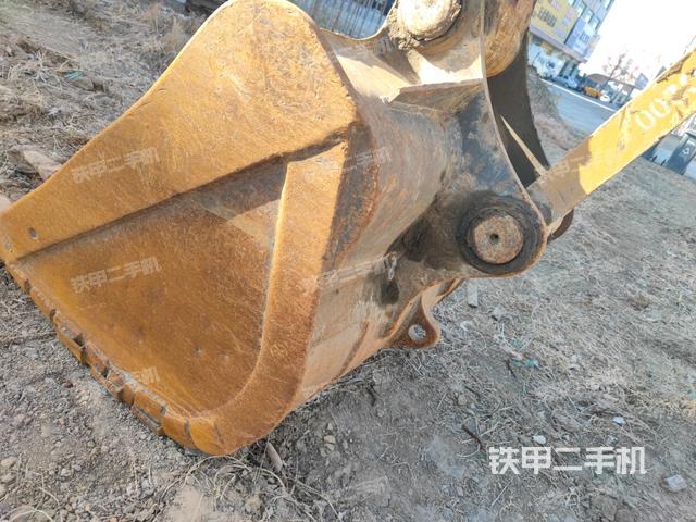 大臂背部俯視（工作和回轉裝置）