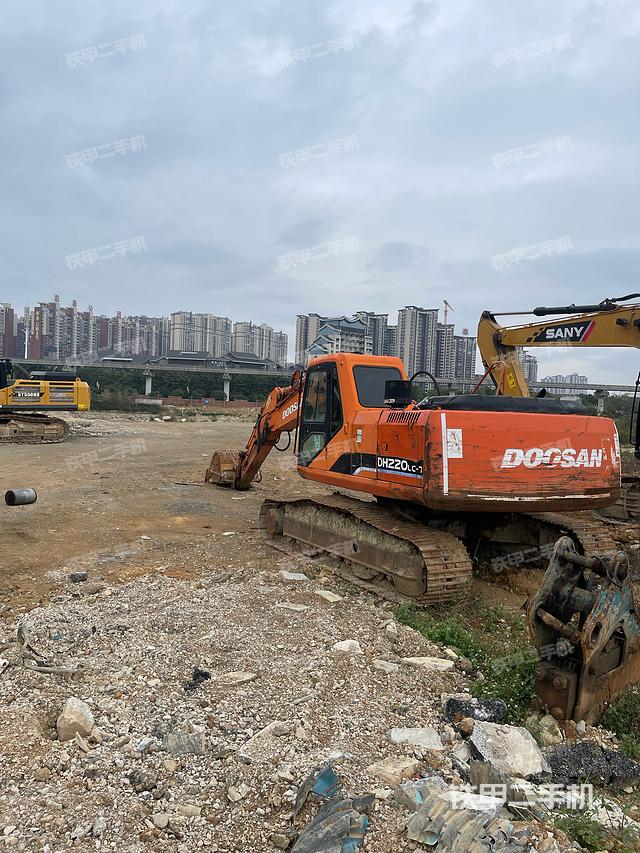 整机右后45°（整机外观）