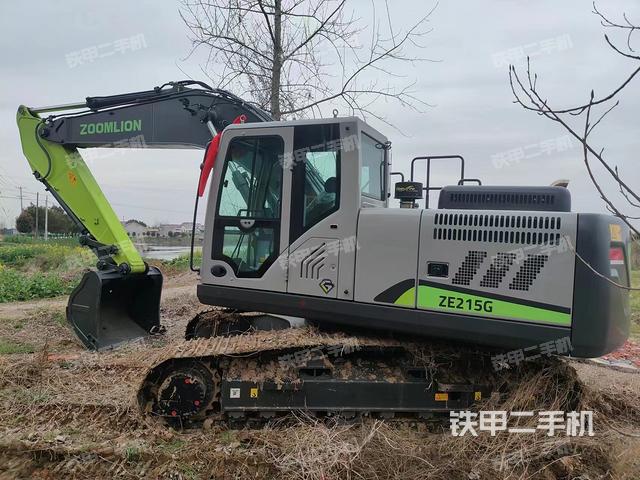 中聯(lián)重科ZE215G國四挖掘機(jī)