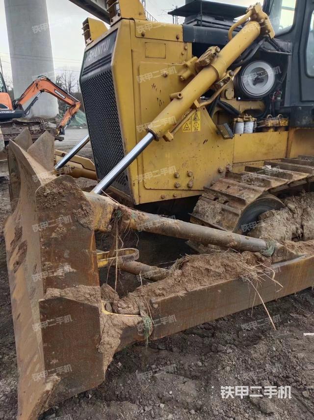 整机右后45°（设备外观及核心部件）