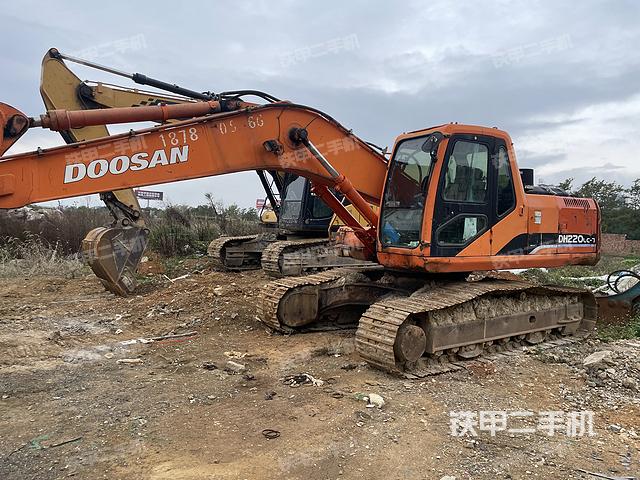 斗山DH200LC-7挖掘機(jī)