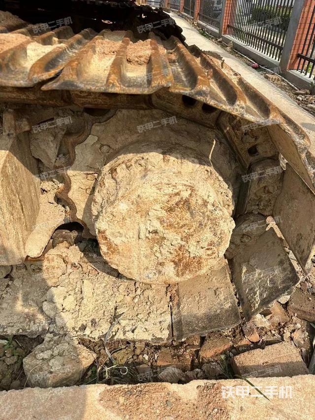 单侧履带整体（整机外观）