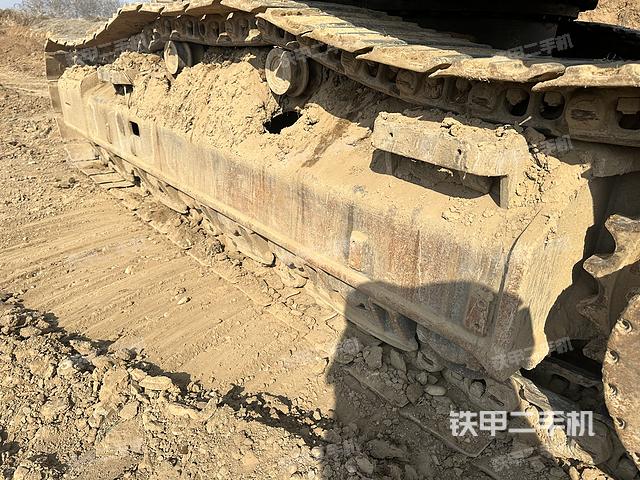 单侧履带整体（整机外观）