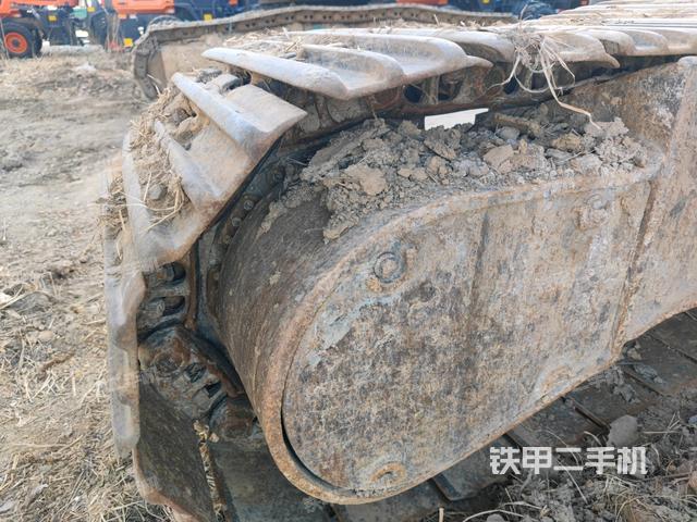 左側履帶整體?（行走機構）