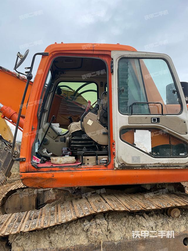 驾驶室整体（整机外观）