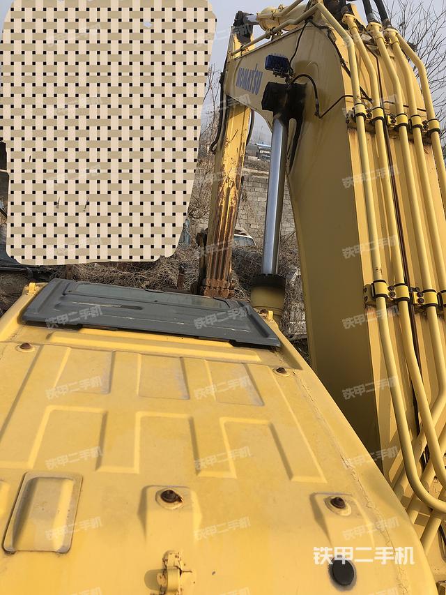 驾驶室顶部（整机外观）