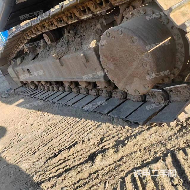 单侧履带整体（整机外观）