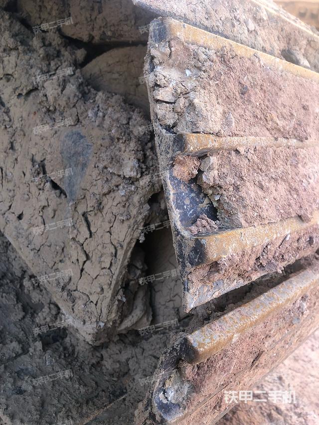 单侧履带整体（整机外观）