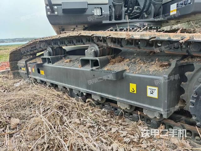 单侧履带整体（整机外观）