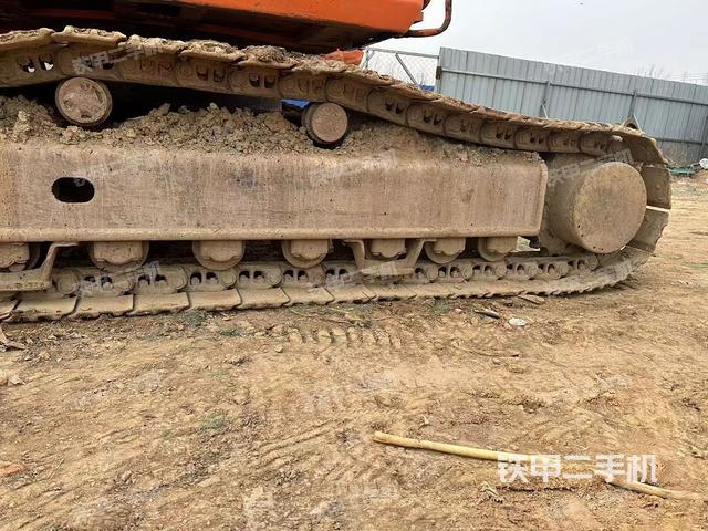 单侧履带整体（整机外观）