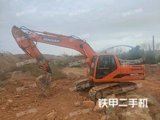 绵阳斗山DH215-9挖掘机实拍图片