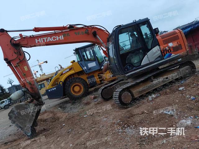 驾驶室整体（整机外观）