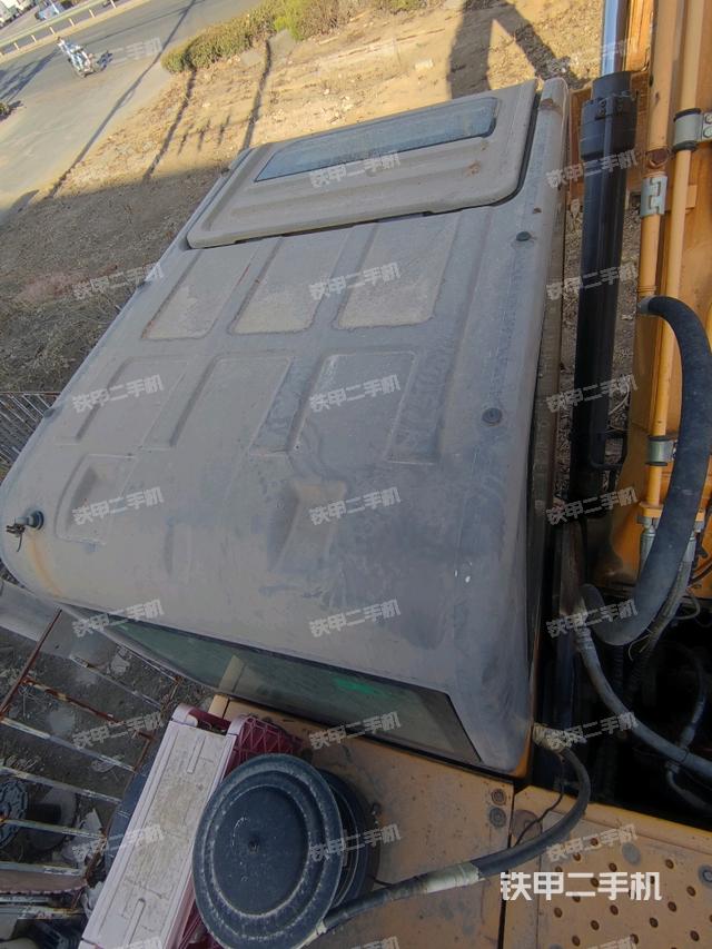 氣門室蓋螺絲特寫（上車部件）