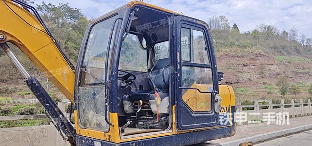 驾驶室整体（整机外观）