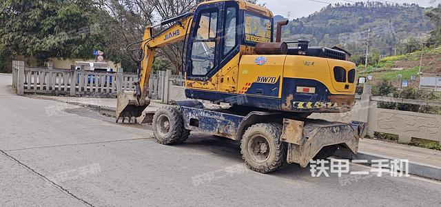 单侧履带整体（整机外观）