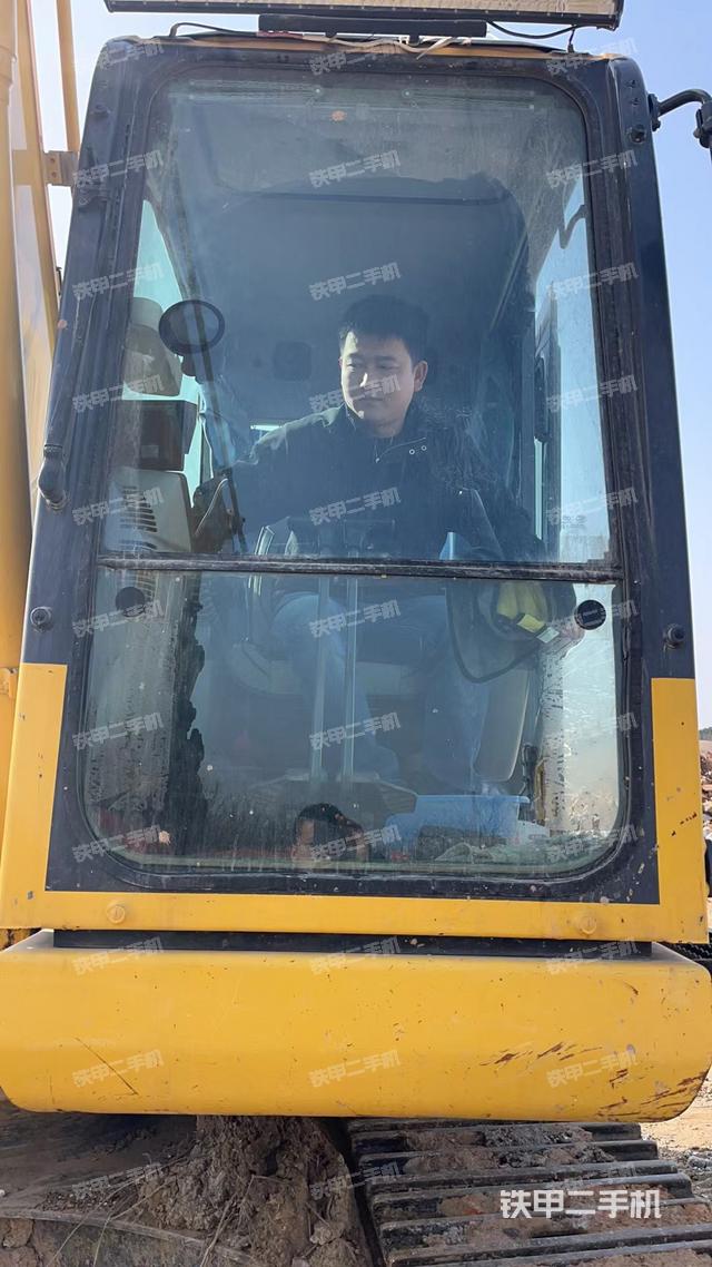 驾驶室整体（整机外观）