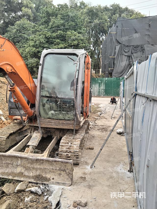 驾驶室整体（整机外观）