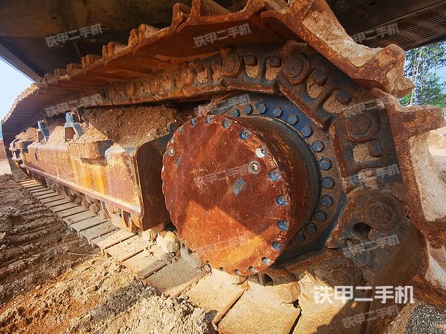 单侧履带整体（整机外观）