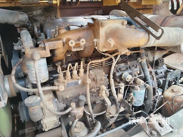 发动机整体俯视（整机外观）