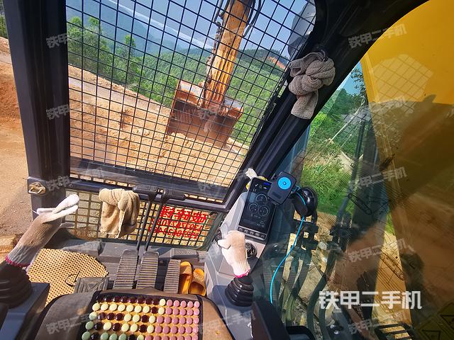 驾驶室整体（整机外观）