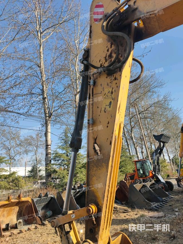 大臂油缸整體?豎拍（工作和回轉裝置）