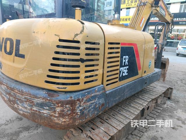 右后45(整機外觀) 右后45(整機外觀)