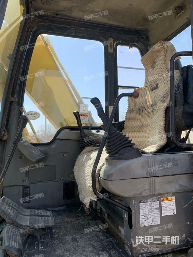 驾驶室整体（整机外观）