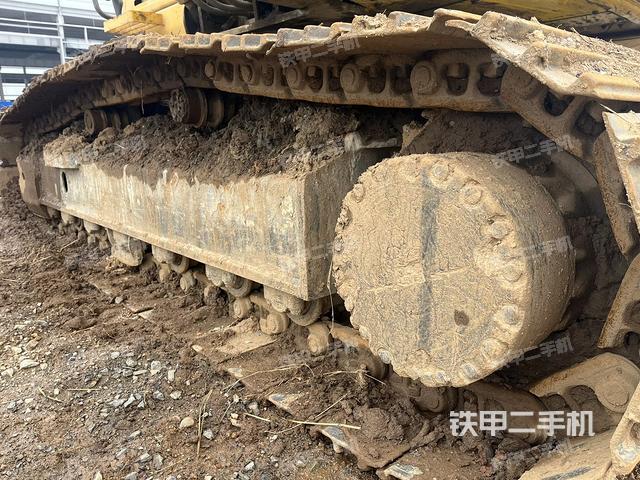 单侧履带整体（整机外观）