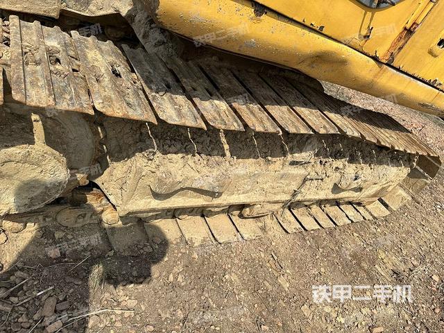 单侧履带整体（整机外观）