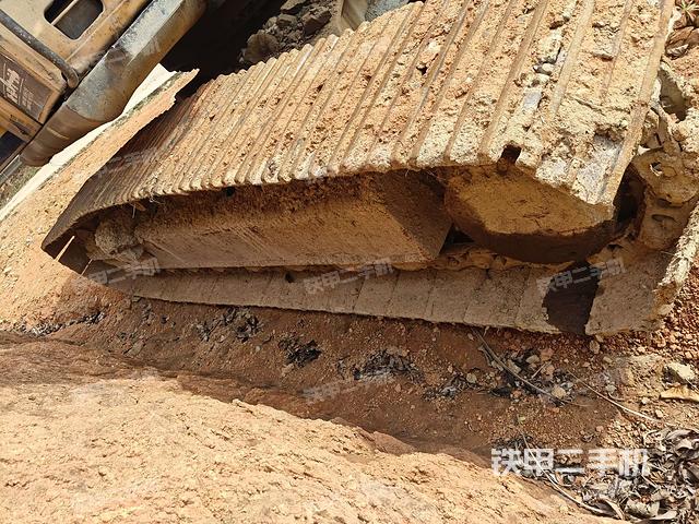 单侧履带整体（整机外观）