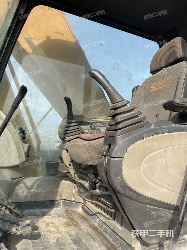 驾驶室整体（整机外观）