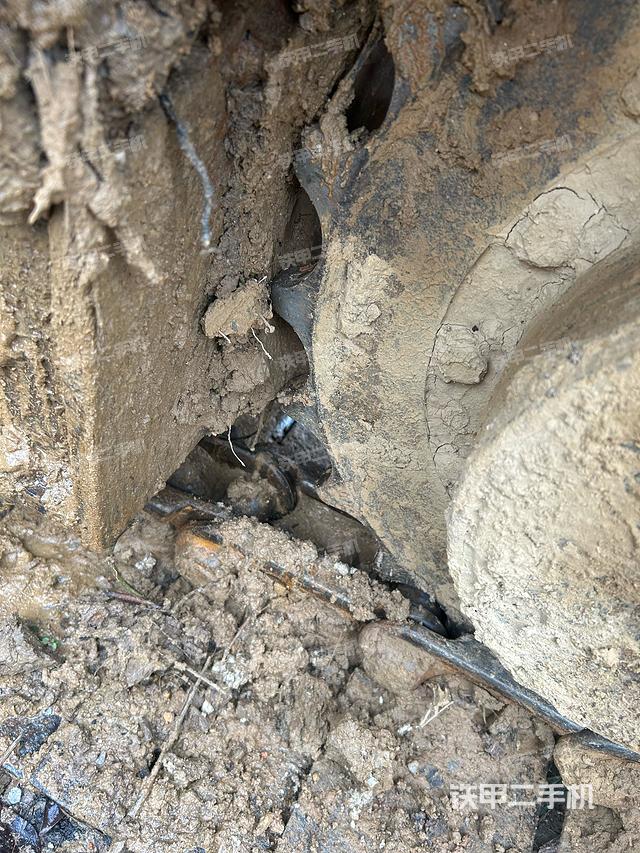 单侧履带整体（整机外观）