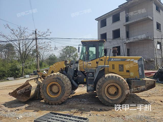 山东临工LG952L装载机