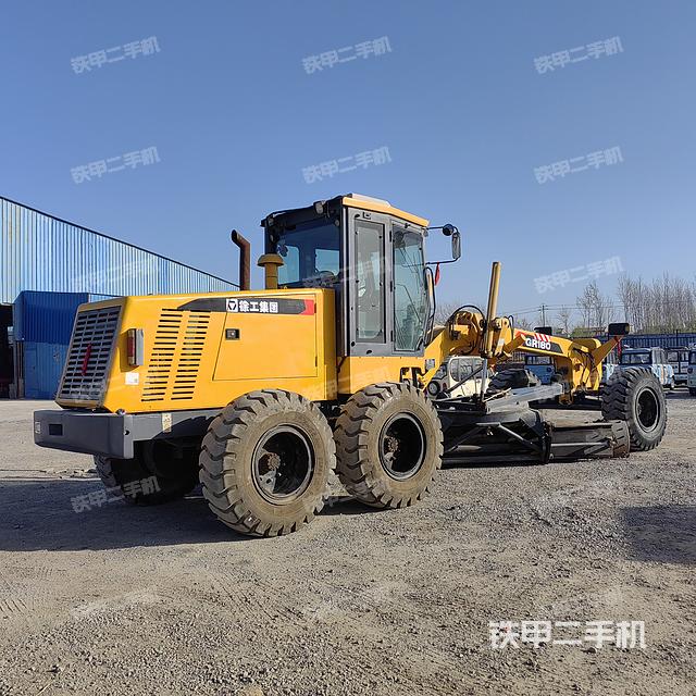 整机右侧（设备外观及核心部件）