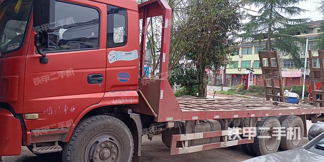 整机右侧（设备外观及核心部件）