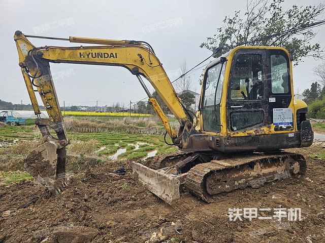 现代R60-7挖掘机