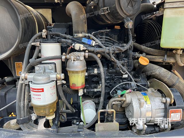 发动机整体俯视（整机外观）