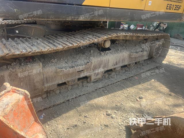 单侧履带整体（整机外观）