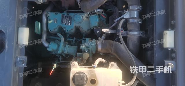 发动机整体俯视（整机外观）