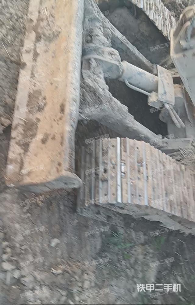 轉盤和下車架正前（工作和回轉裝置）