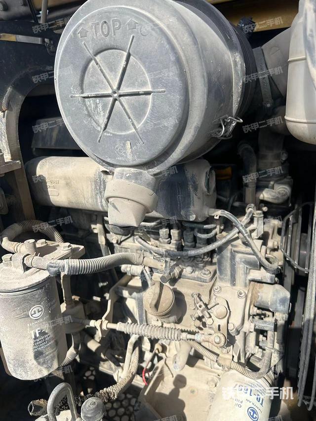 发动机整体俯视（整机外观）