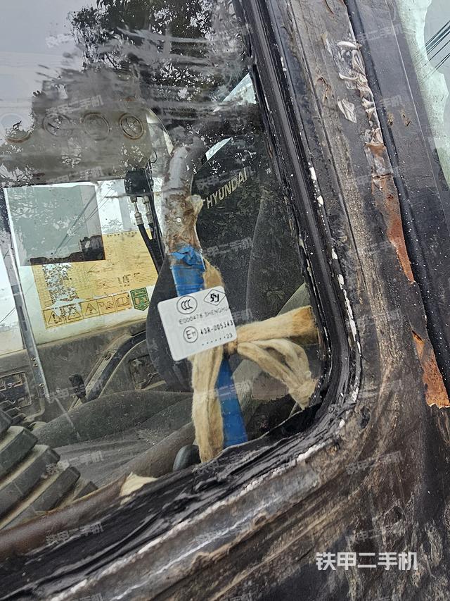 驾驶室整体（整机外观）