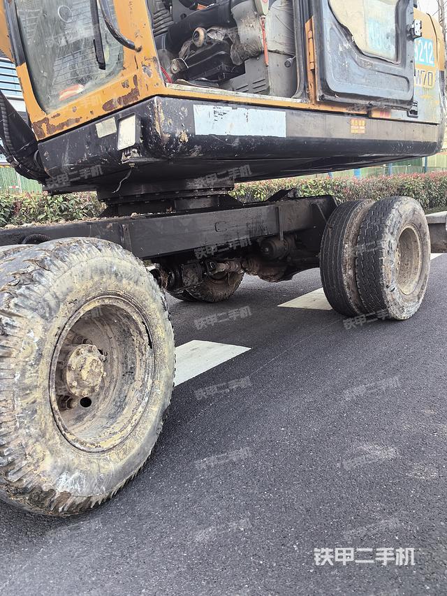 单侧履带整体（整机外观）