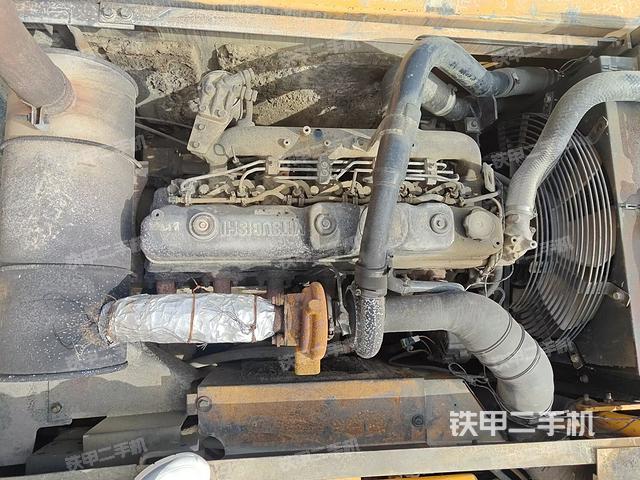 驾驶室顶部（整机外观）