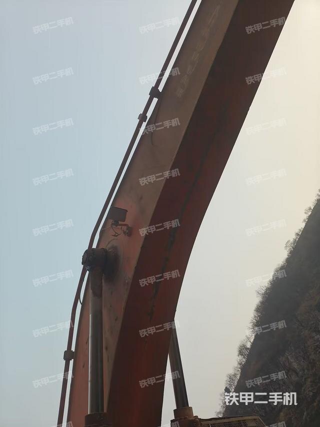 大臂整體?右側(cè)(工作和回轉(zhuǎn)裝置) 大臂整體?右側(cè)(工作和回轉(zhuǎn)裝置)