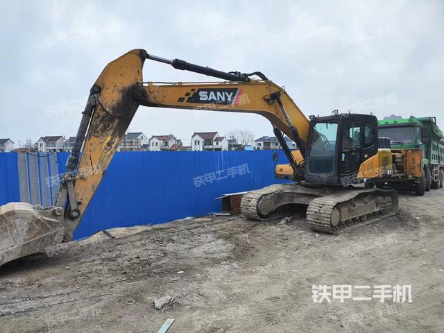 三一重工SY205C挖掘机