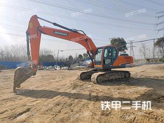 长春斗山DX215-9C挖掘机实拍图片