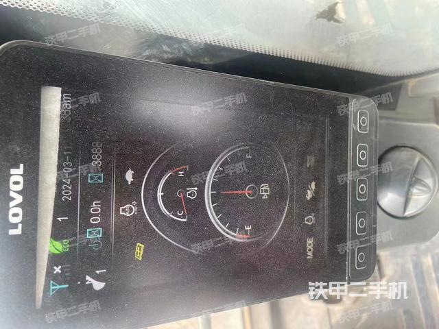 驾驶室整体（整机外观）