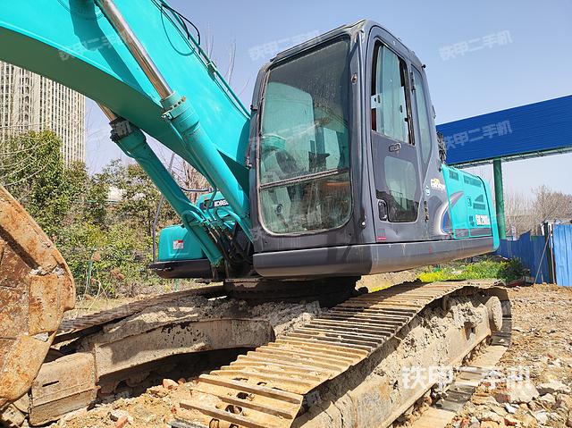 驾驶室整体（整机外观）