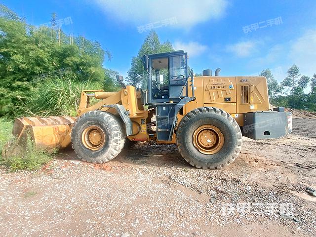 整机右后45°（整机外观及大件）